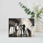 Frau auf dem Stuhl Postkarte (Stehend Vorderseite)