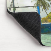 Frau auf einem kleinen traditionellen Fischerboot, Mousepad (Ecke)