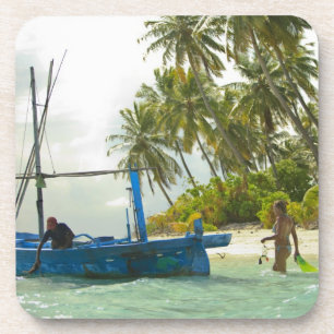 Frau auf kleinem traditionellen Fischerboot, Untersetzer
