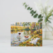 Frau badet im Teich mit Cavalier Spaniel Postkarte (Stehend Vorderseite)