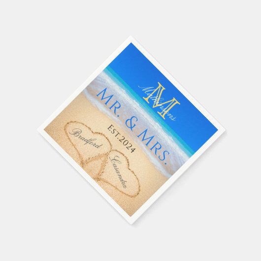 Frau Beach Wedding Hearts in Sand Monogram Serviette (Ecke)
