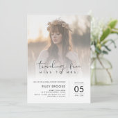 Frau Boho Floral Brautparty Foto Einladung (Stehend Vorderseite)