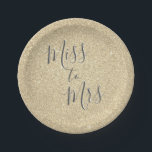 Frau Brautparty Party Gold Glitzer Pappteller<br><div class="desc">Von Miss Brautparty oder Junggeselinnen-Abschied Gold Sparkle und Imitats Glitzer Papier Teller. Bitte kontaktieren Sie den Designer für passende Artikel.</div>