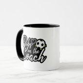 Frau des Fußballtrainers hat Vorrang auf den Train Tasse (Vorderseite Links)