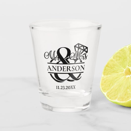 Frau Diamond Ring Gastgeschenk Hochzeit Schnapsglas (Vorderseite)