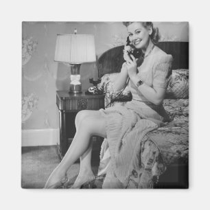 Frau, die am Telefon spricht Magnet