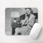 Frau, die am Telefon spricht Mousepad (Mit Mouse)