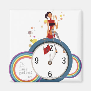 Frau, die auf einer Uhr sitzt und eine Teeschale Magnet