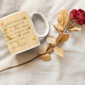 Frau, die einen Pumpkin-Patch entdecken möchte Kaffeetasse