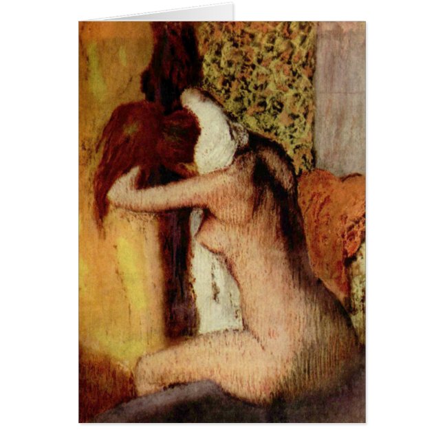 Frau, die ihren Hals trocknet (Vorne)