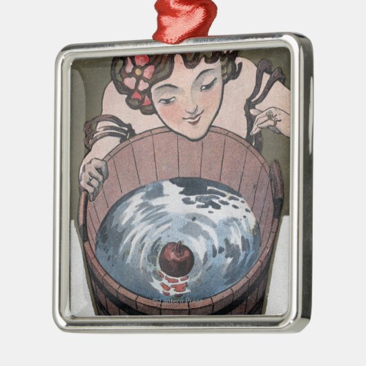 Frau, die im hölzernen Fass schaut Ornament Aus Metall (Links)