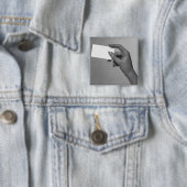 Frau, die Karte hält Button (Beispiel)