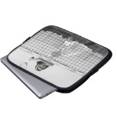 Frau, die Tennis spielt Laptopschutzhülle (Vorne Knopf)