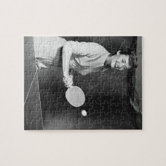 Frau, die Tischtennis spielt Puzzle (Horizontal)