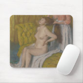 Frau Edgar Degass |, die ihr Haar kämmen lässt Mousepad (Mit Mouse)