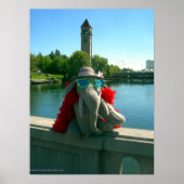Frau Ella im Park Poster (Vorne)