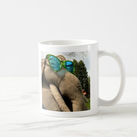 Frau Ella Kaffeetasse (Rechts)
