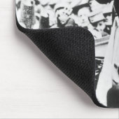 Frau Emmeline Pankhurst Addressing eine Menge Mousepad (Ecke)