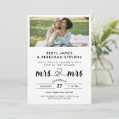 Frau & Frau informelle Hochzeit des Fotos Einladung (Stehend Vorderseite)