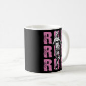 Frau führt den Triatlon durch Kaffeetasse (VorderseiteRechts)