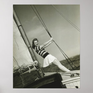 Frau hält Takelage auf Yacht Poster