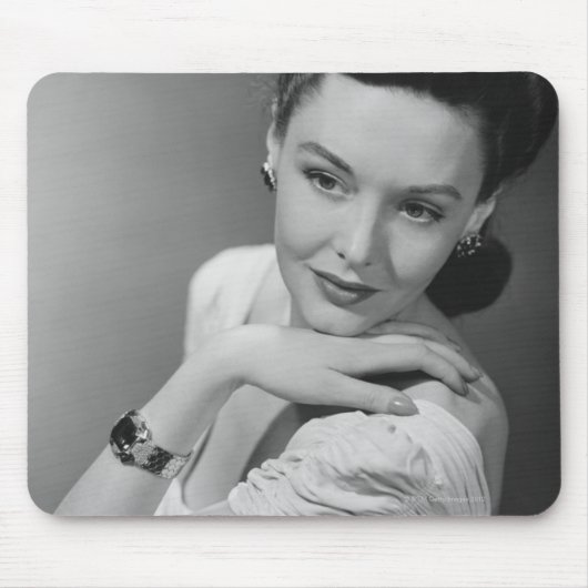 Frau im Abends-Kleid Mousepad (Vorne)