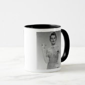Frau im Kleid Tasse (VorderseiteRechts)