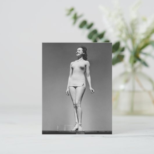 Frau im Swimsuit Postkarte (Stehend Vorderseite)