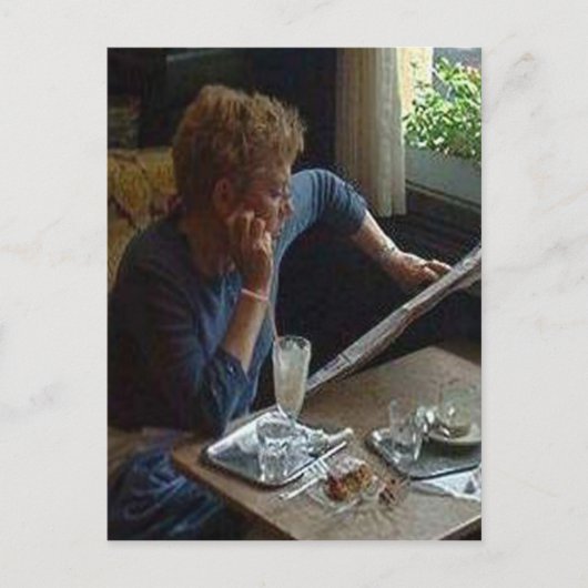 Frau im Wiener Café sq.jpg Postkarte (Vorderseite)