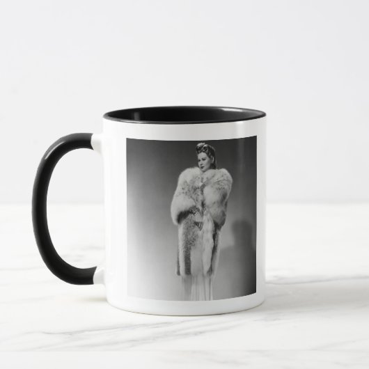 Frau in Abends-Kleid 2 Tasse (Links)