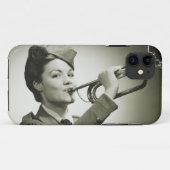 Frau in der Soldat-Uniform Case-Mate iPhone Hülle (Rückseite (Horizontal))