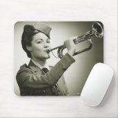 Frau in der Soldat-Uniform Mousepad (Mit Mouse)