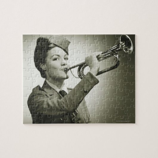 Frau in der Soldat-Uniform Puzzle (Horizontal)