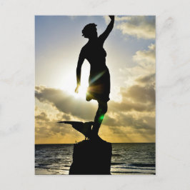 Frau in der Sonne Postkarte