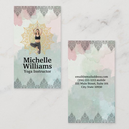 Frau in der Yoga-Pose | Mandala und Paisley Patter Visitenkarte (Vorne/Hinten)