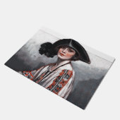 Frau in gestickter Bluse Fußmatte (Schrägansicht)