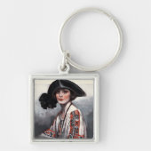 Frau in gestickter Bluse Schlüsselanhänger (Vorne)