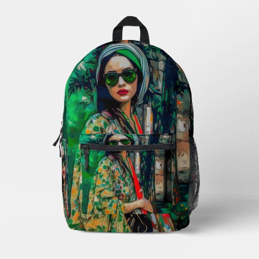Frau in grüner Sonnenbrille Bedruckter Rucksack (Vorderseite)