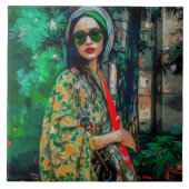 Frau in grüner Sonnenbrille Fliese (Vorderseite)