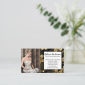 Frau in Hochzeitskleid | Gold Floral Pattern Visitenkarte (Stehend Vorderseite)