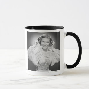 Frau in Kleid 2 Tasse