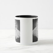 Frau in Kleid 2 Tasse (Zentrum)