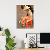 Frau in Orange und Conical Hat Poster (Heimbüro)
