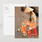 Frau in Orange und Conical Hat Postkarte (Vorne/Hinten)