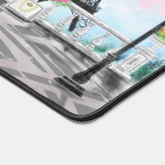 Frau in Paris Eiffel Tower Mirror Design Schreibtischunterlage (Ecke)