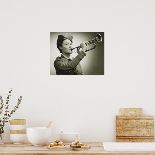 Frau in Soldier Uniform Poster (Küche)