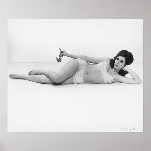 Frau in Swimwear Poster (Vorne)