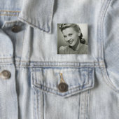 Frau lächelnde 2 button (Beispiel)