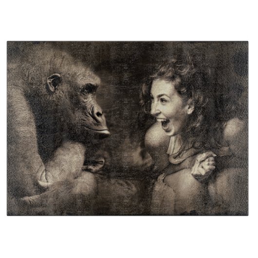 Frau Making Gorilla Laugh Schneidebrett (Vorderseite)