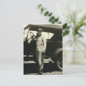 Frau mit Auto Postkarte (Stehend Vorderseite)